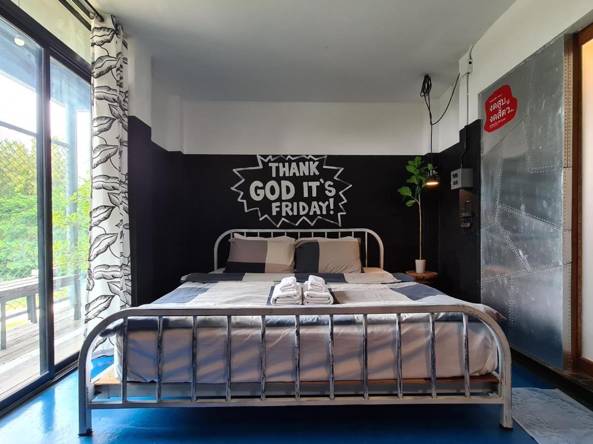 Hand hotel Bangsaen Buitenkant foto